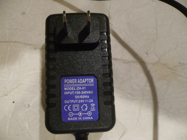 AC ADAPTER S003GU0500060, 5V 600mA