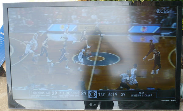 USED LG 55LV4400UA TELEVISION